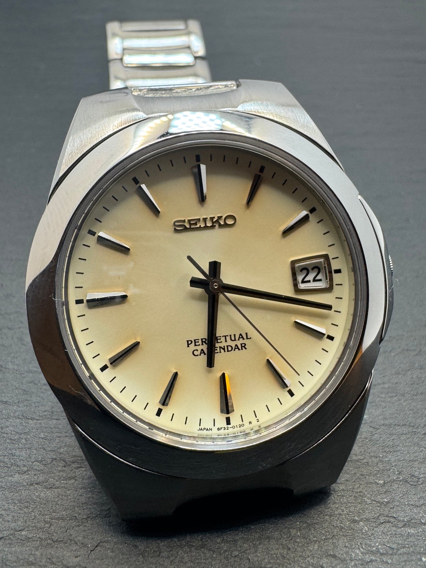 Seiko Perpetual Calendar – Ref. 8F32-0130 (Tropical Dial) - (November 1999)