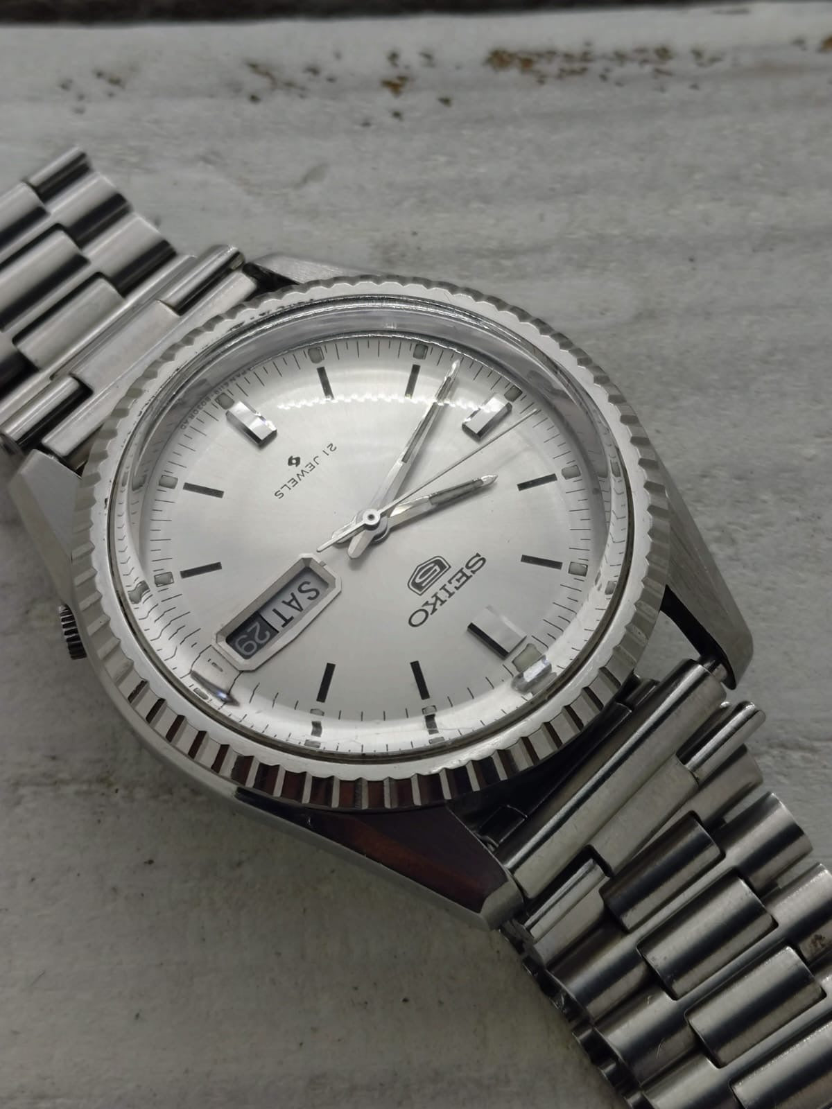 Seiko 5 – Réf. 6119-8031 – Calibre 6119, 21 rubis, Suwa Seikosha – lunette cannelée – juillet 1968 – fraîchement révisée