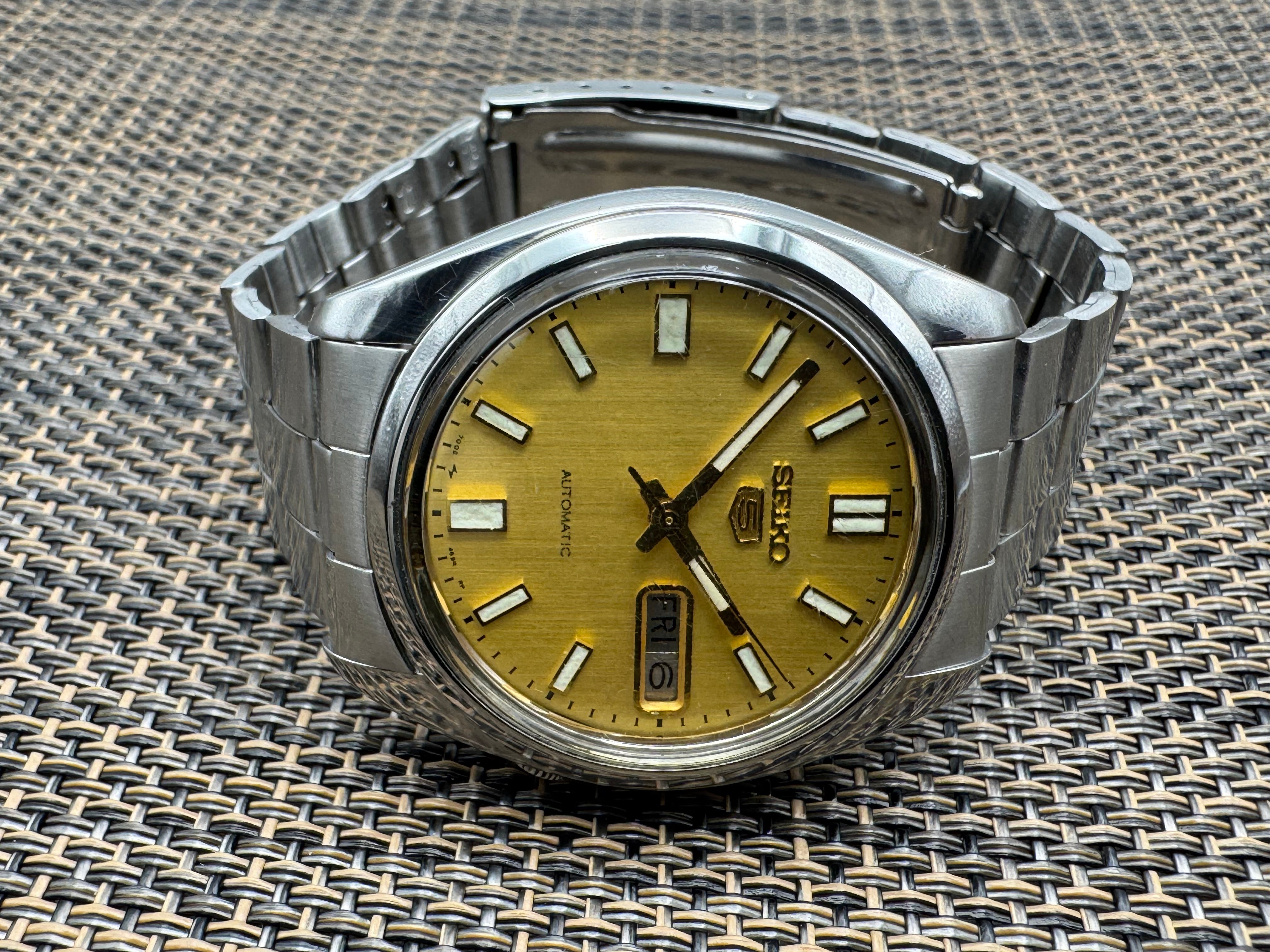 SEIKO 5 自動巻 7009-821A Seiko 5 Automatic Ref. 7009-821A (October 1982) – Japanese