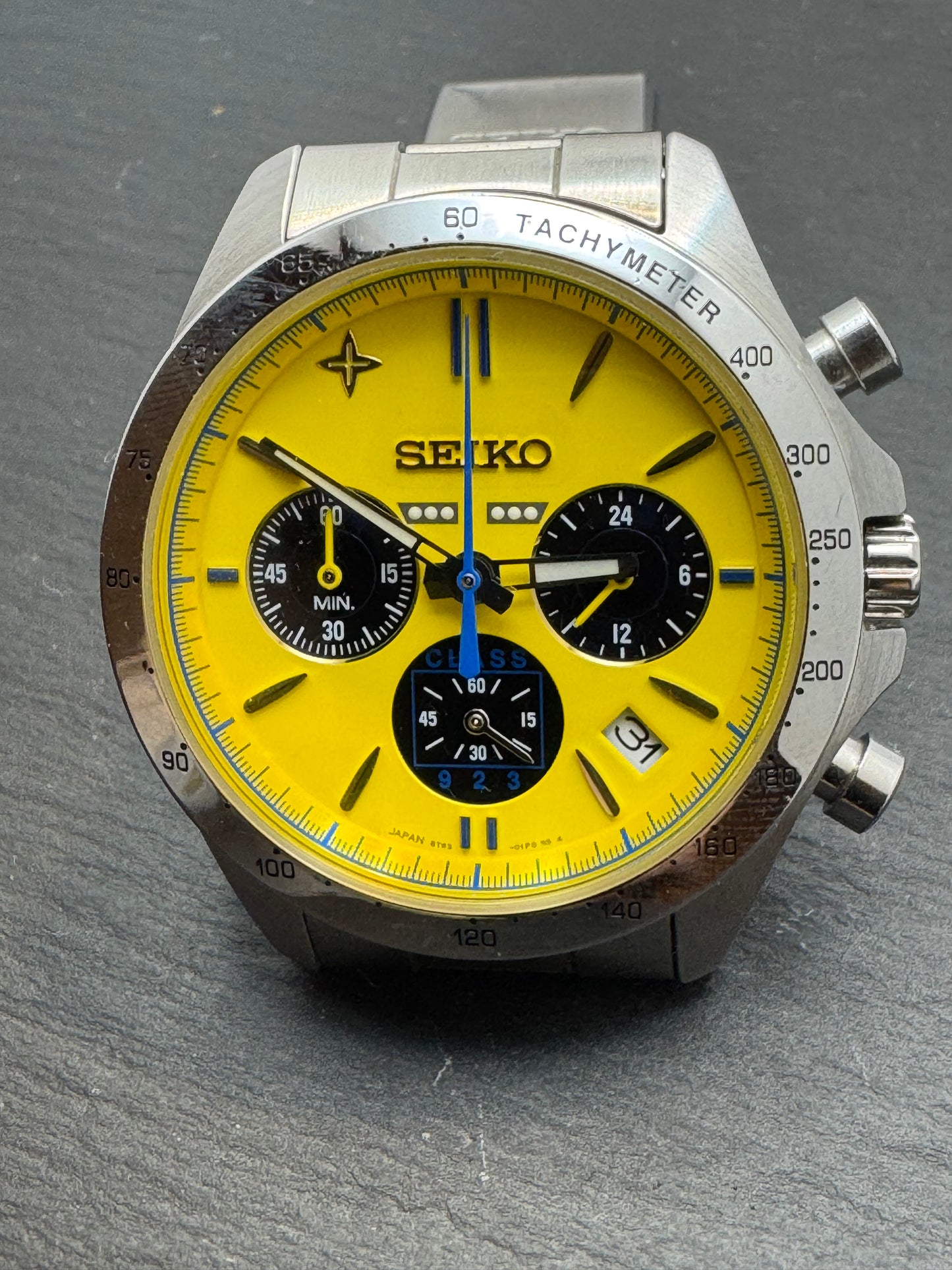 Seiko Chronograph “Dr. Yellow – Class 923 20th Anniversary Limited Edition” (Ref. 8T63-01E0 / No. 426/5000)