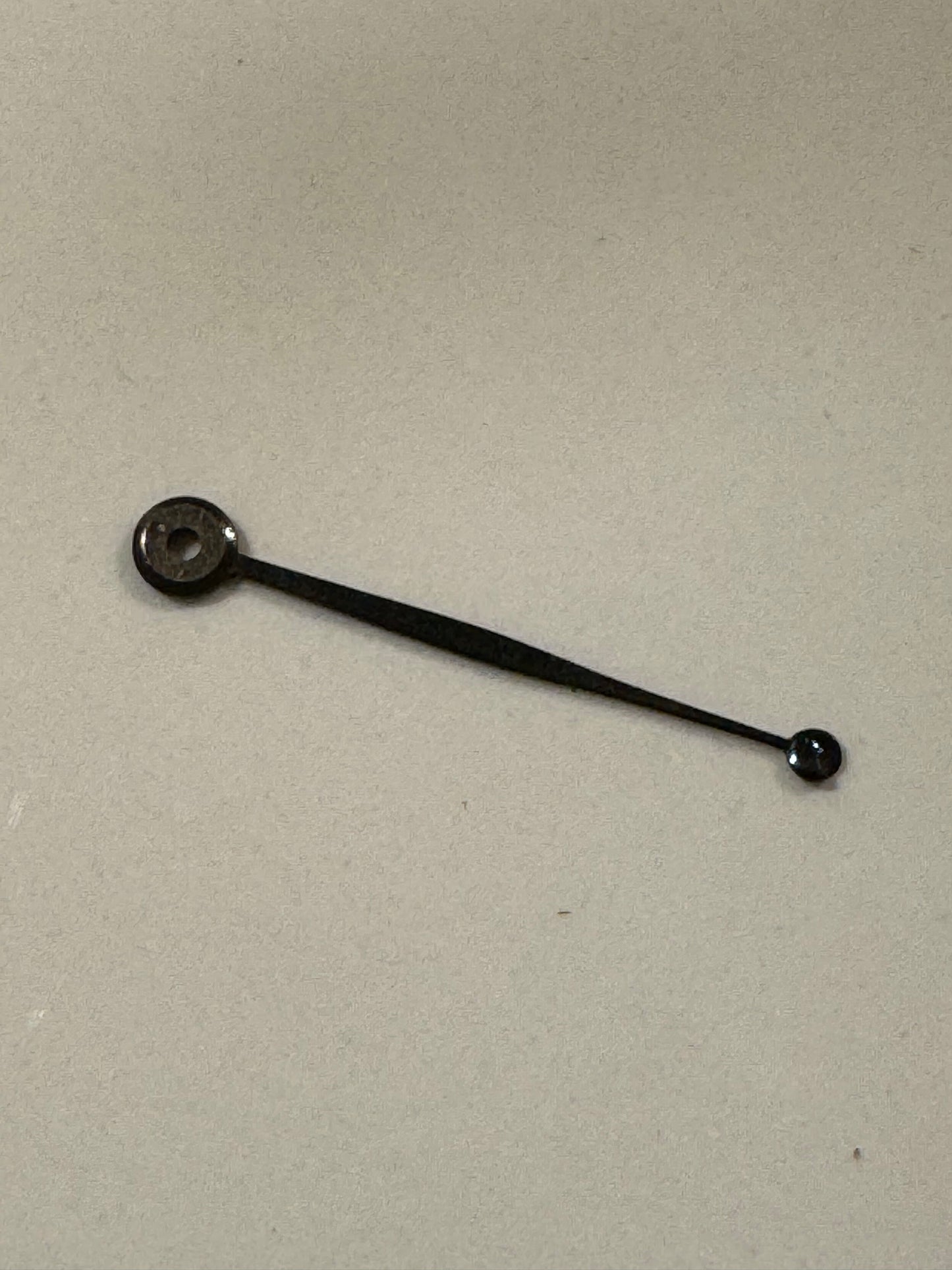 Vintage minute hand for Seikosha watches (blued steel) - NOS original spare part