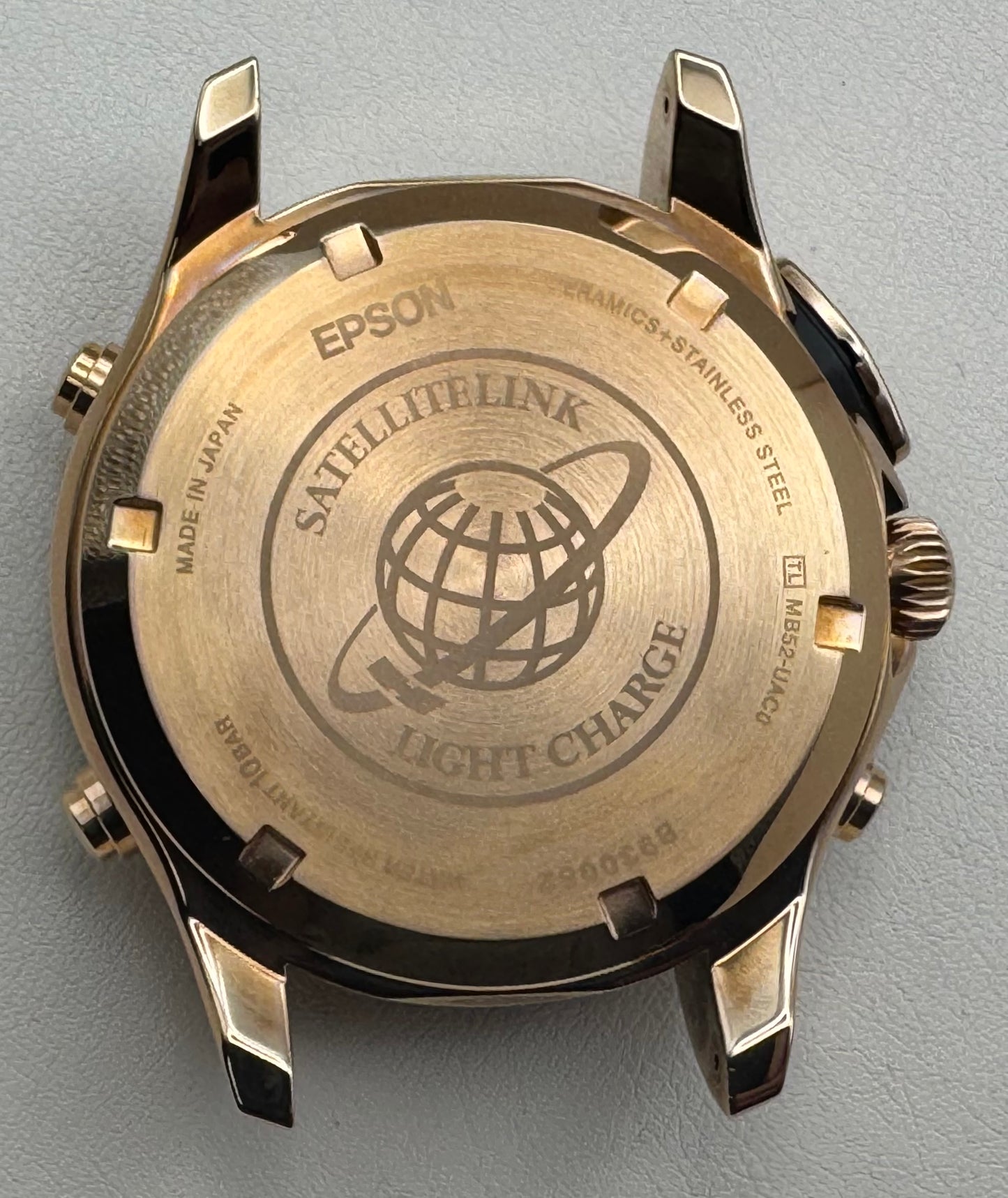 TRUME by Epson – TL1 (Ref. MB52-4AC0) Satellite Link Light Charge (Solar) – Bronze Limited Model aus 2020