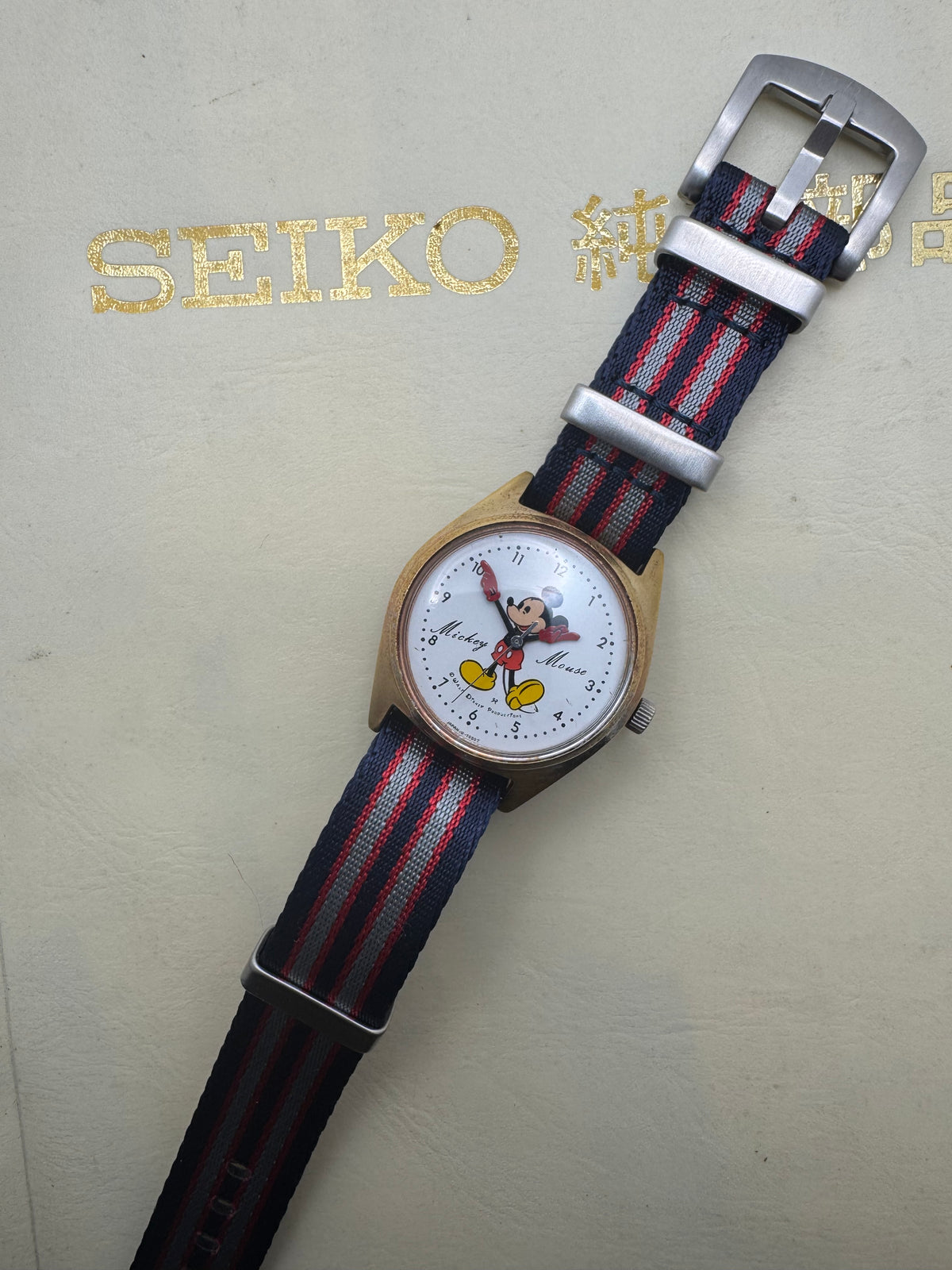 Seiko Tomony Disney Time Mickey Mouse 5000-7000 – Handaufzug – 1970er – Zeiger als Mickeys Arme