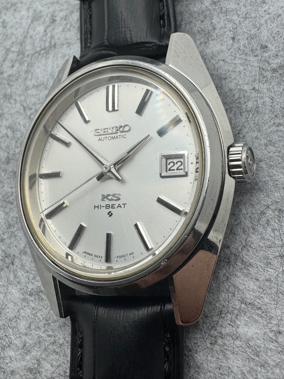 King Seiko Hi-Beat Réf. 5625-7000 – Décembre 1969 – Daini Seikosha – avec médaillon – révisée