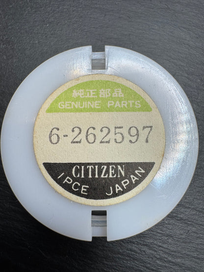 Citizen Original Dial 2820-262597 "Citizen Quartz" (angular, champagne/gold satinized, applied indices) – NOS