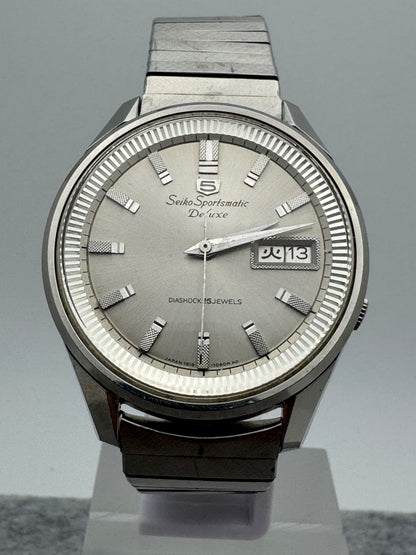 Seiko Sportsmatic Deluxe 7619-7010 - March 1966 - Diashock 25 Jewels, fluted bezel - Original band - freshly serviced
