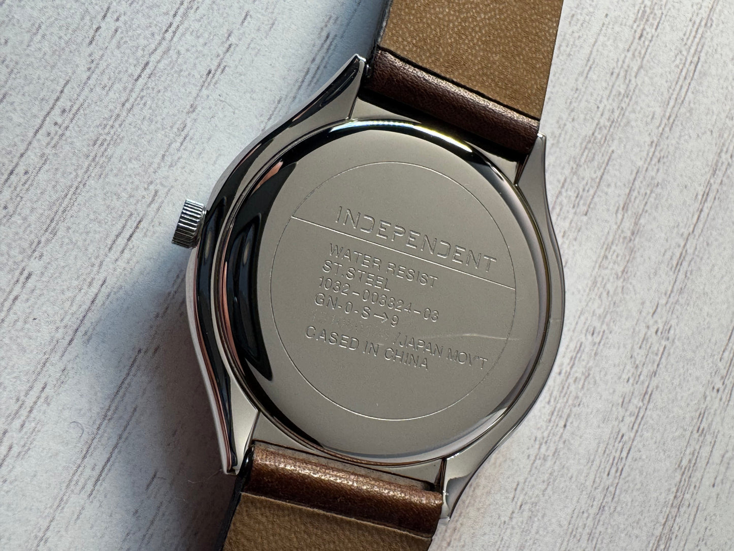 Citizen Independent – Herrenarmbanduhr (Quarz) mit aufklappbarem Deckel, neuwertig