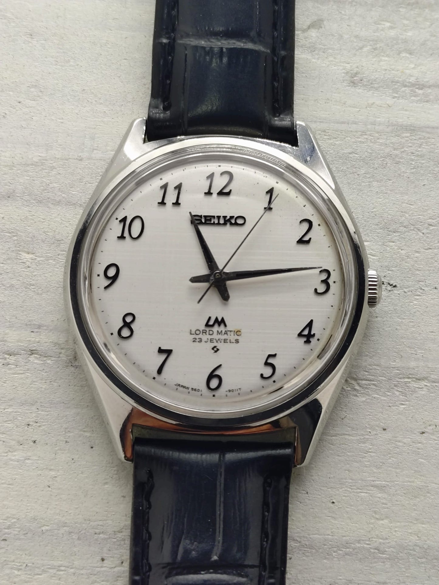 Seiko Lord Matic 5601-9000 – Juni 1970 – Time-only Arabic, revidiert