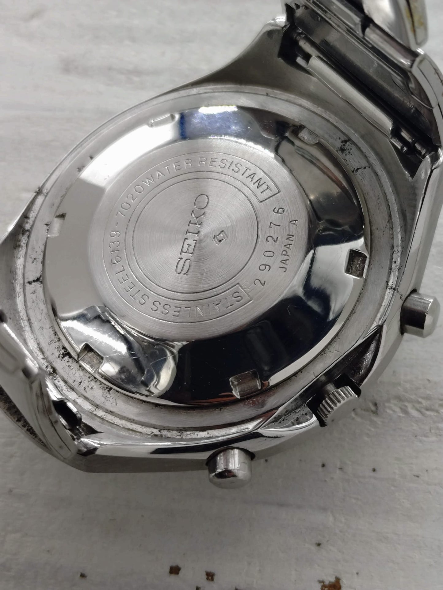 Seiko 6139 "Helmet" Automatic Chronograph – very rare white variant with yellow indices – fully serviced (2026) – original Seiko steel bracelet – non-model-correct case back