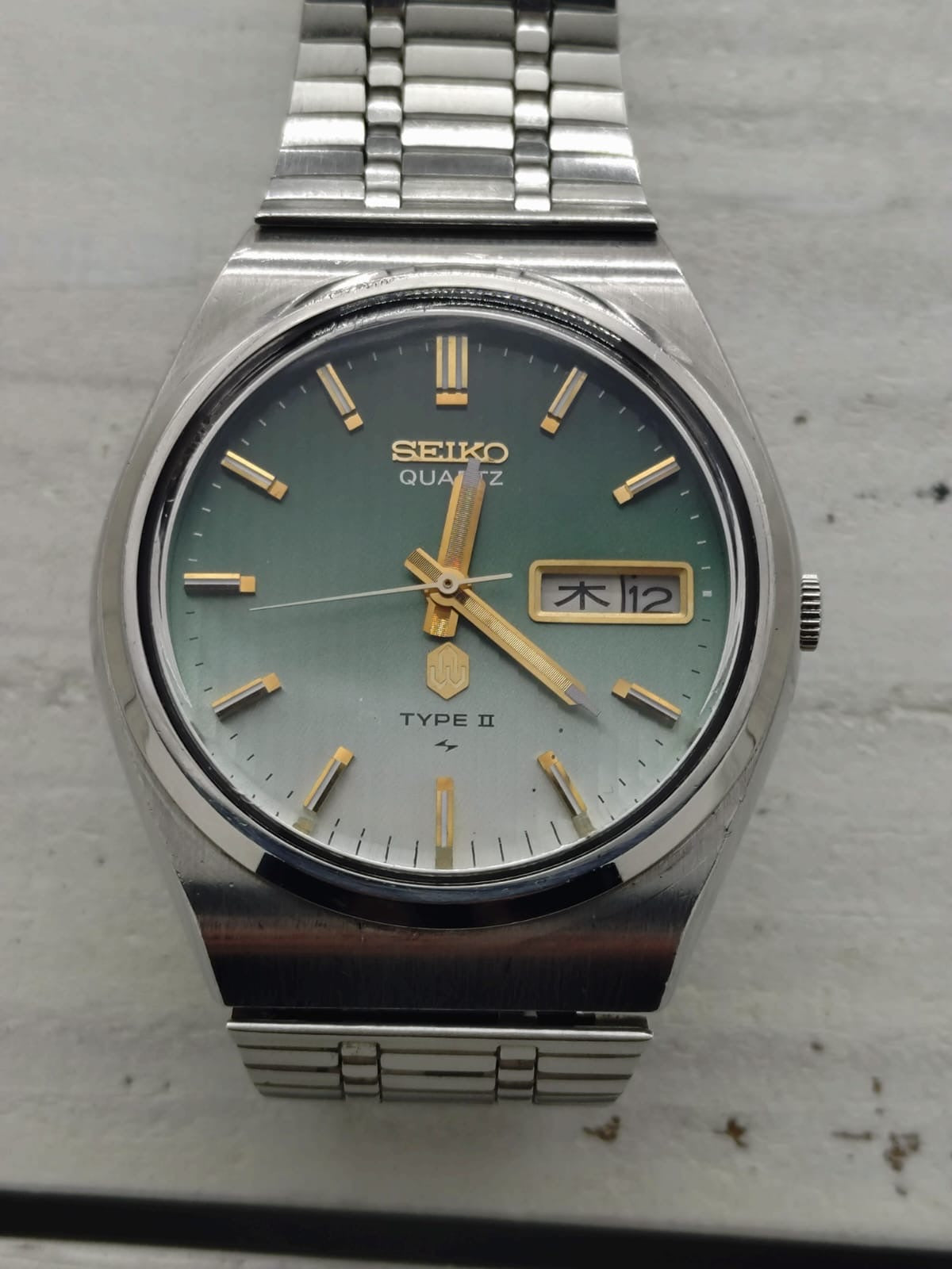 Seiko Quartz Type II – Réf. 4623-8030 – Calibre 4623, Daini Seikosha – cadran dégradé vert – janvier 1977
