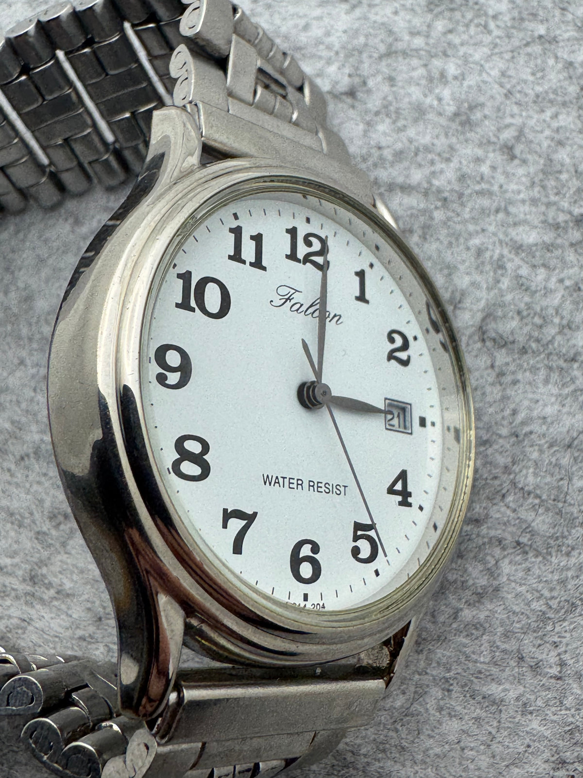 Q&Q Falcon 2115 - JDM Quartz with Date - Citizen Sub-brand from Japan