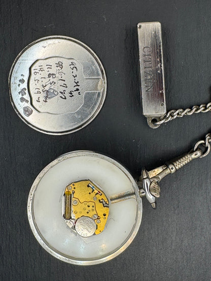 Citizen Quartz Taschenuhr – Erinnerungsuhr „普山記念 / 高尾山隆玄“ – Japan, 1994