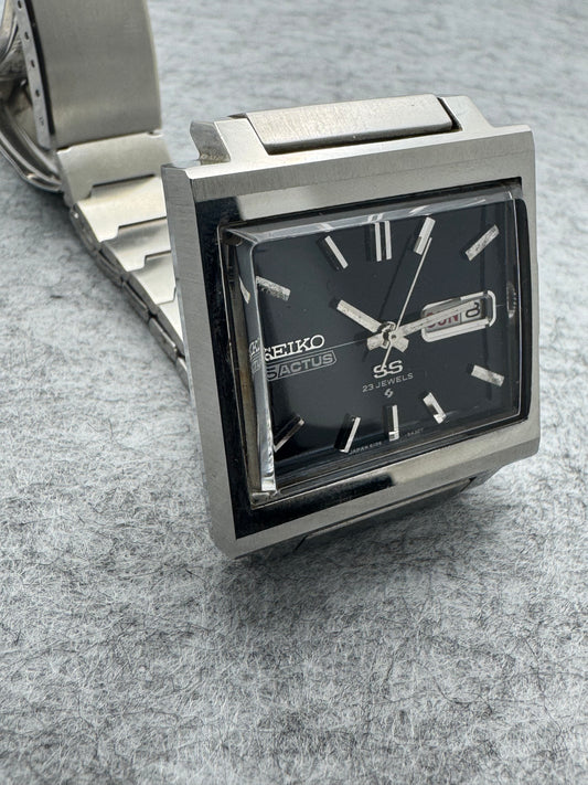 Seiko 5 Actus SS 6106-5440 – Automatic – November 1971 – Original bracelet - freshly serviced