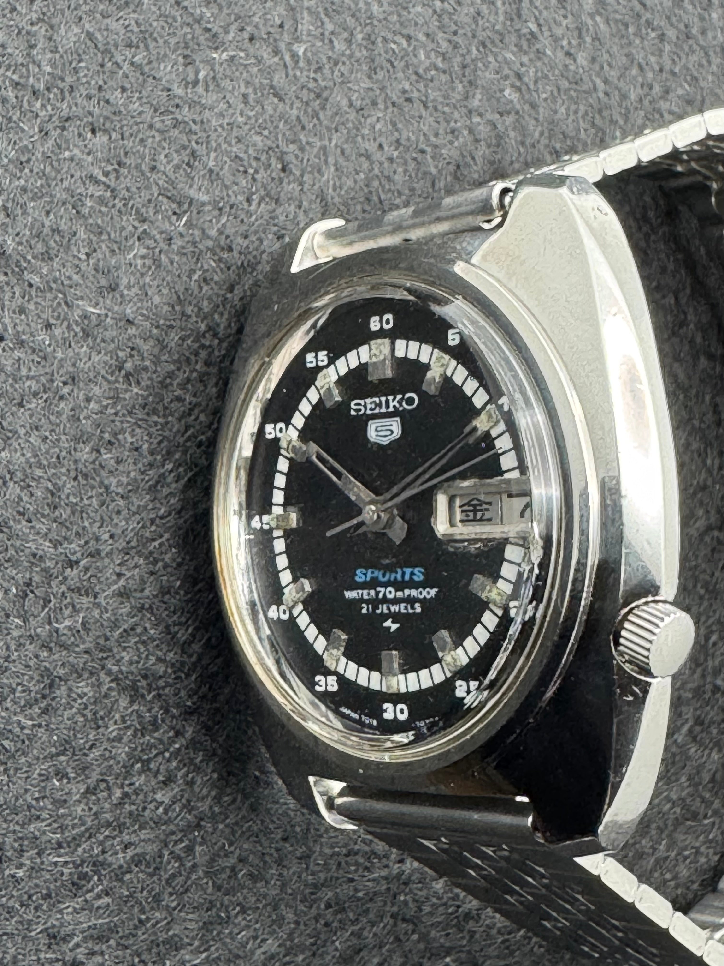 Seiko 5 Sports – Ref. 7019-7000 (November 1969, Japan) – Japanese
