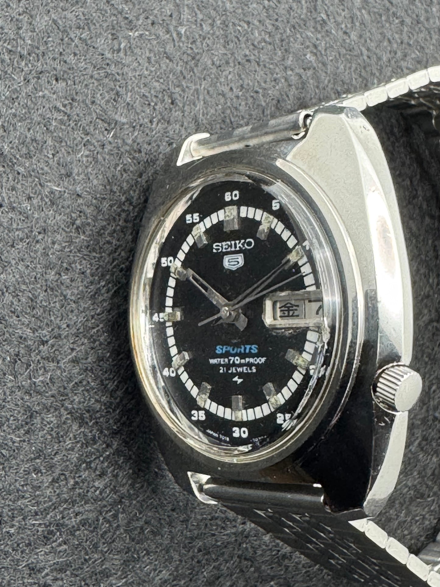 Seiko 5 Sports – Ref. 7019-7000 (November 1969, Japan)