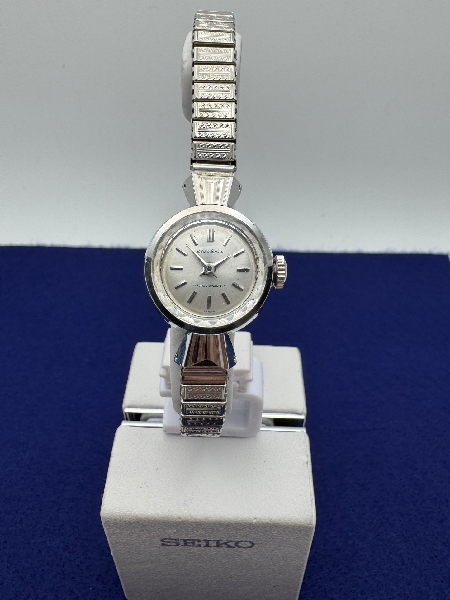 Seiko Solar ladies wristwatch (Ref. 57-010, July 1965)