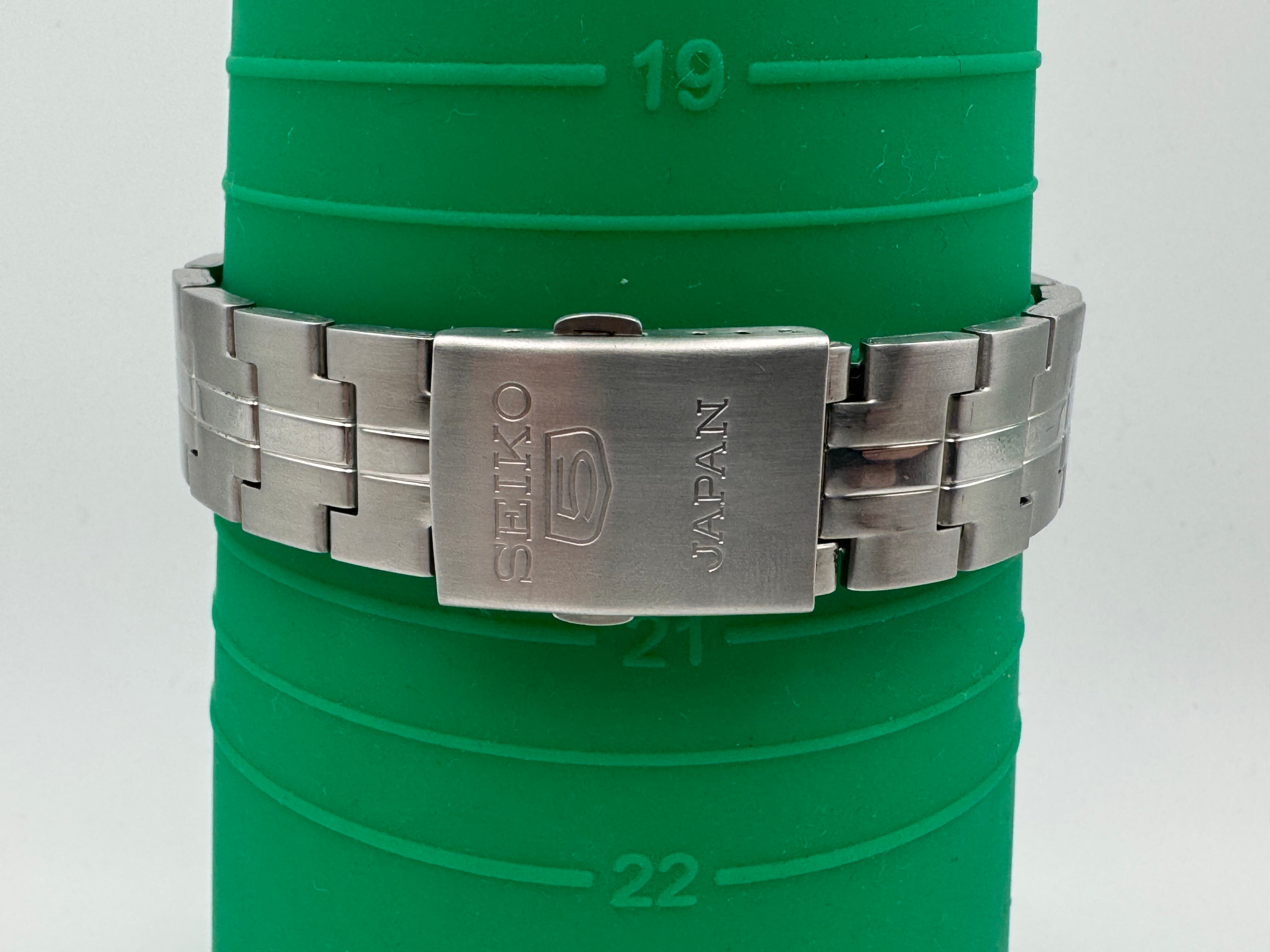 Seiko 5 Automatic (Ref. 7S26-10V2) – Black Dial (October 2011 Seiko 5 Automatic (Ref. 7S26-10V2) – Black Dial (October 2011