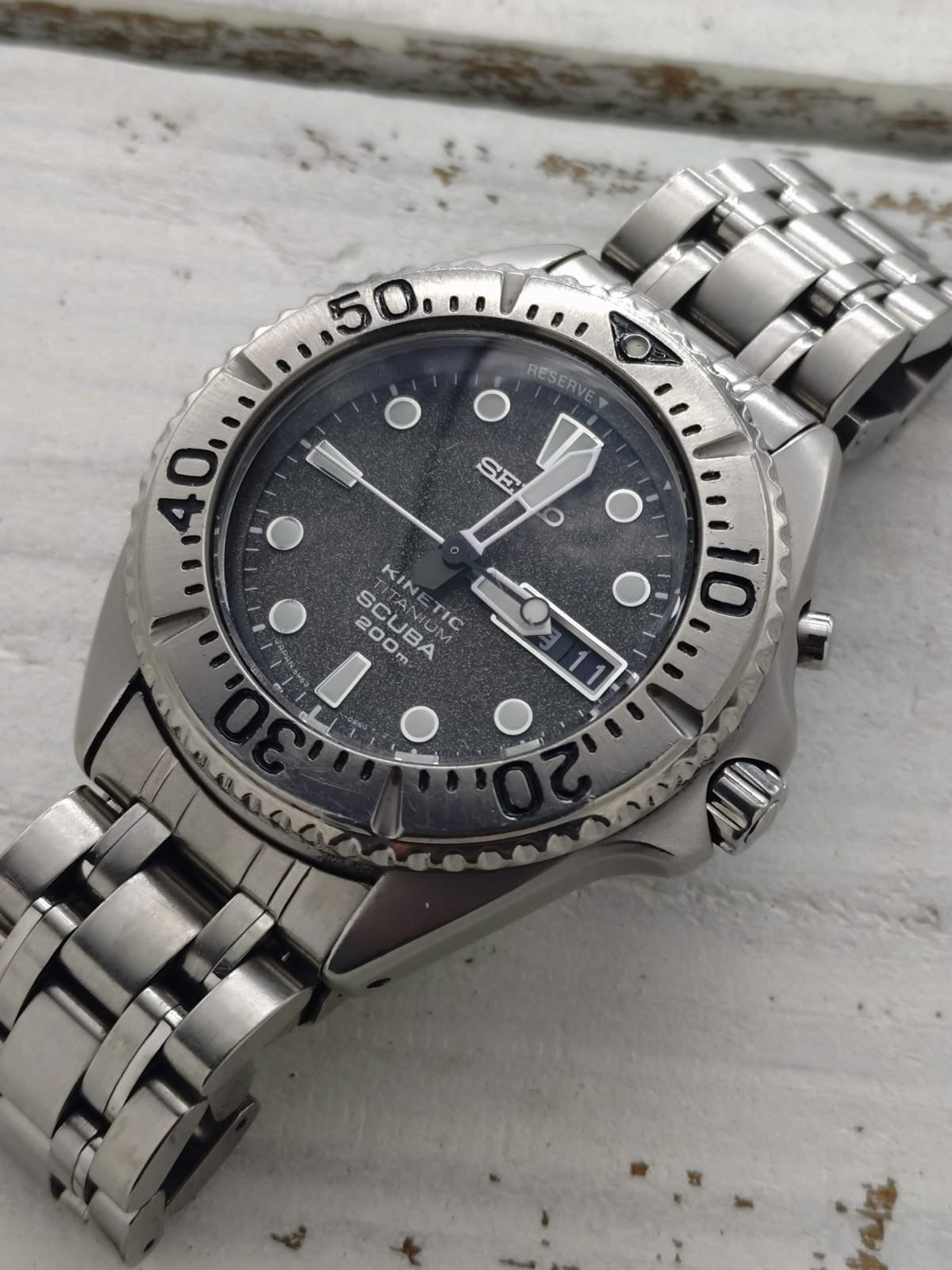 Seiko Kinetic Titanium Scuba 200 m – Ref. 5M63-0B40 – Caliber 5M63, titanium, diver's bezel – June 2006