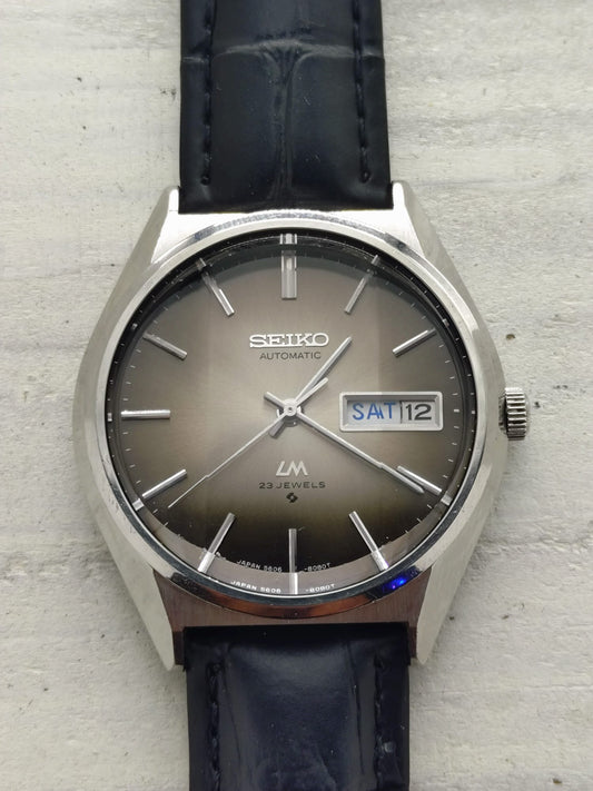 Seiko Lord Matic 5606-8130 – frisch in Japan revidiert – seltenes Rauch-Verlaufszifferblatt & Facettenglas, um 1975