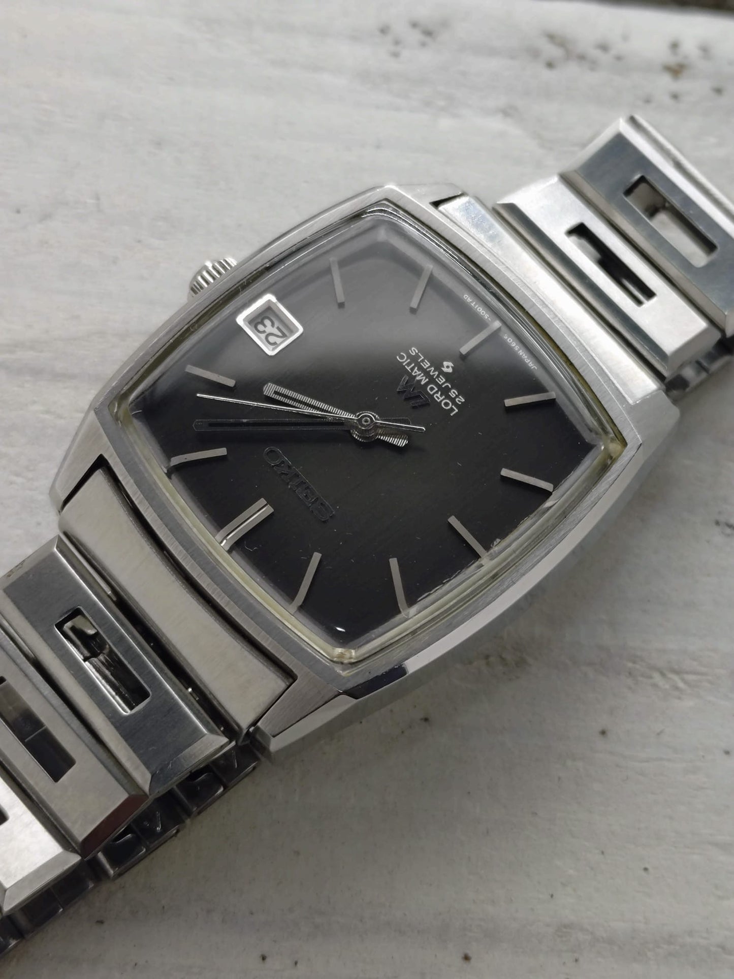 Seiko Lord Matic 5605-5000 – Graues Leinen-Zifferblatt & Original-Stahlband – 25 Jewels, Dezember 1969