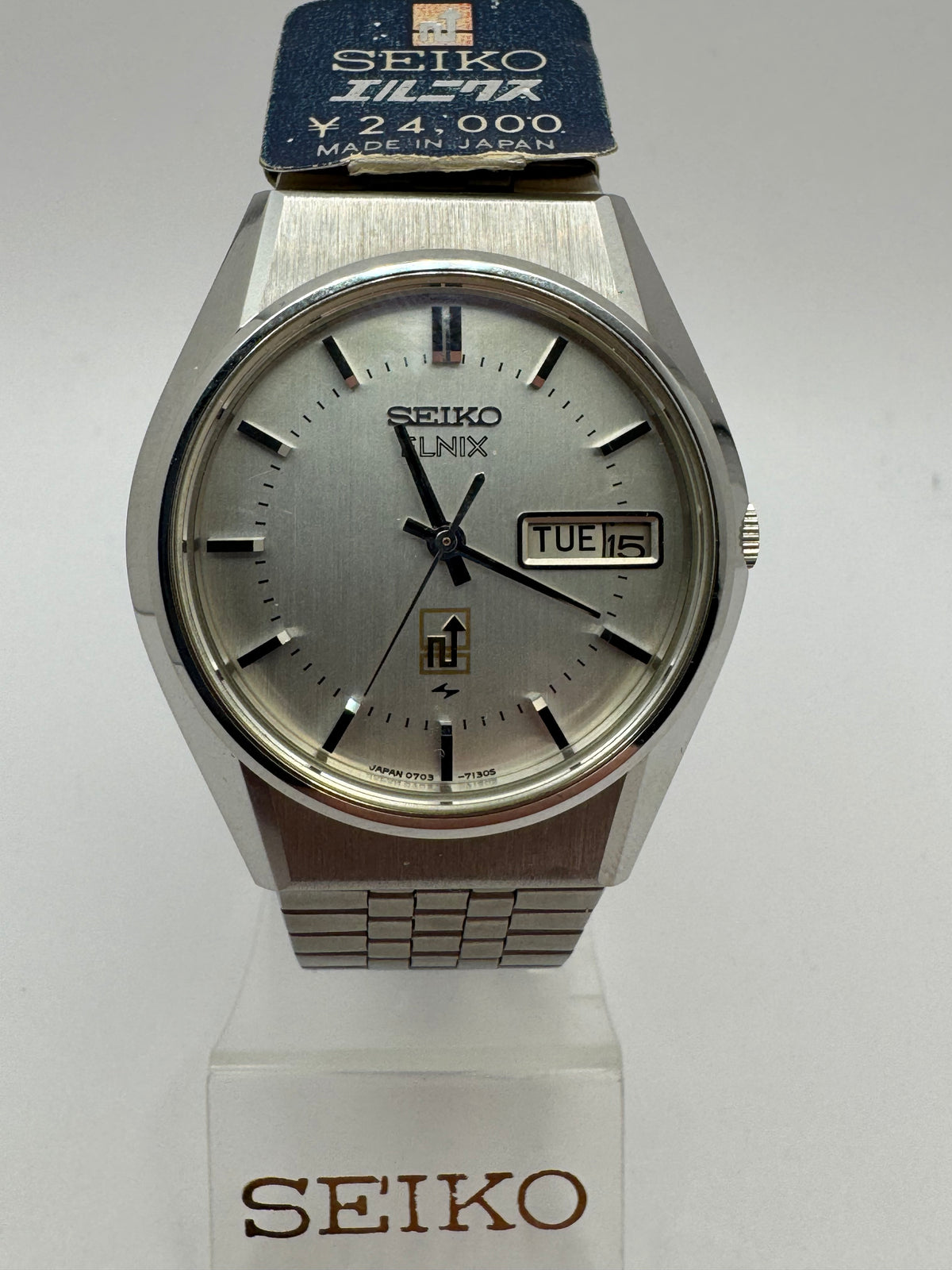 Seiko ELNIX Ref. 0703-7110 · Silver Sunburst Dial · May 1975 · JDM 