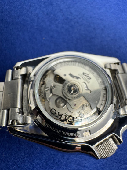 Seiko 5 Sports SBSA243 / SRPK65K1 „Checkerboard Rally Diver“ – Special Edition