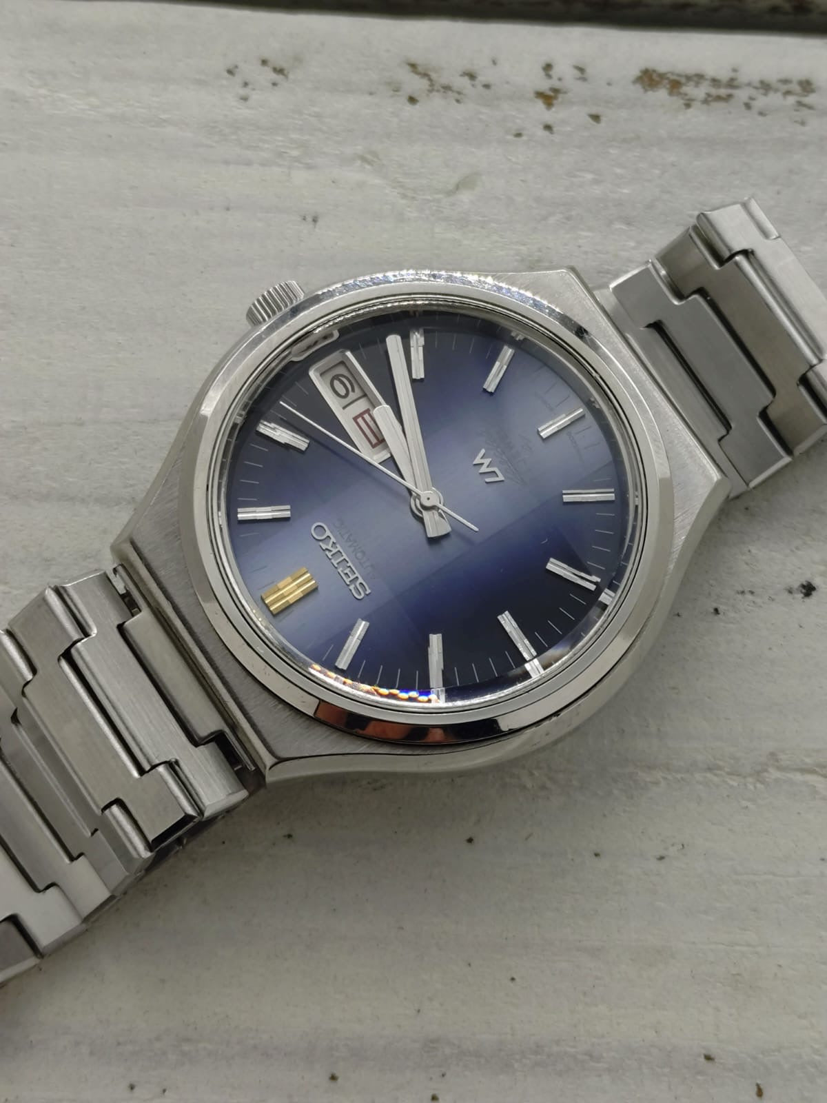 Seiko Lord Matic Special 5206-6090 – Calibre 5206, 23 rubis, Daini Seikosha – cadran bleu, verre minéral triple facette – novembre 1972 – fraîchement révisée