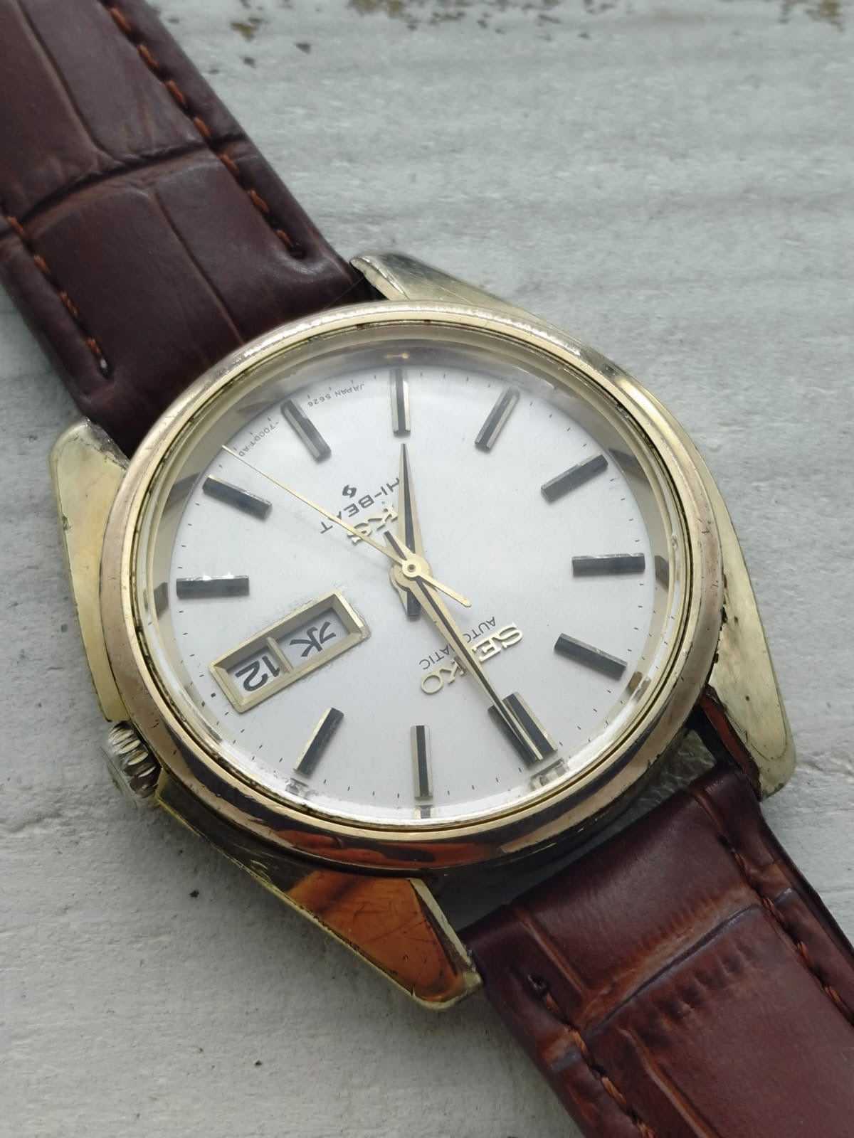 King Seiko Hi-Beat 5626-7000 – Calibre 5626A, Suwa Seikosha – boîtier plaqué or avec médaillon en or – janvier 1969 – récemment révisée