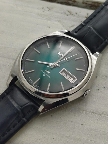 Seiko Lord Matic 5606-8050 – Caliber 5606A, 23 jewels – green gradient dial – Mitsui Group service anniversary watch, November 1974 – freshly serviced