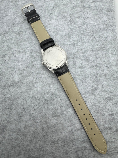 Seiko Quartz 7N42-8260 – Oktober 2001 – Feldzifferblatt mit Leuchtmasse und 24-Stunden-Skala – 10 BAR – Anfang 2026 revidiert