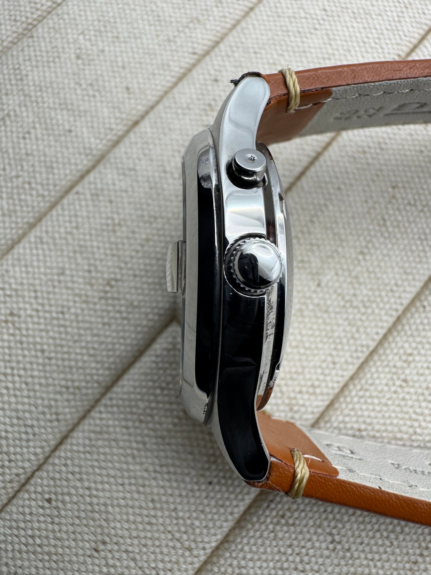 Orient Automatic EM5V-C3-C – Classic Day-Date (Japan Movement, ca. 2000er Jahre)