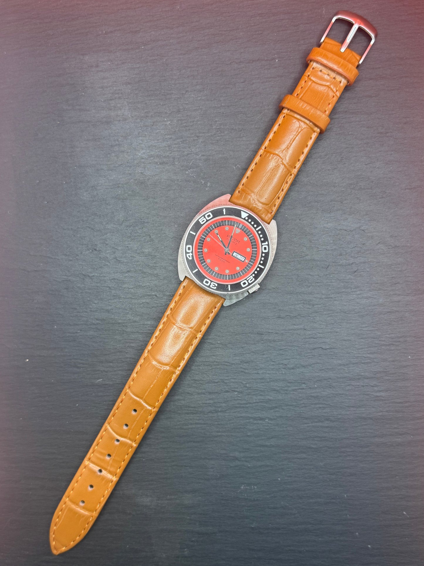 Ricoh Quartz Diver 100M – Ref. 643018 – Day-Date – Vintage Japan