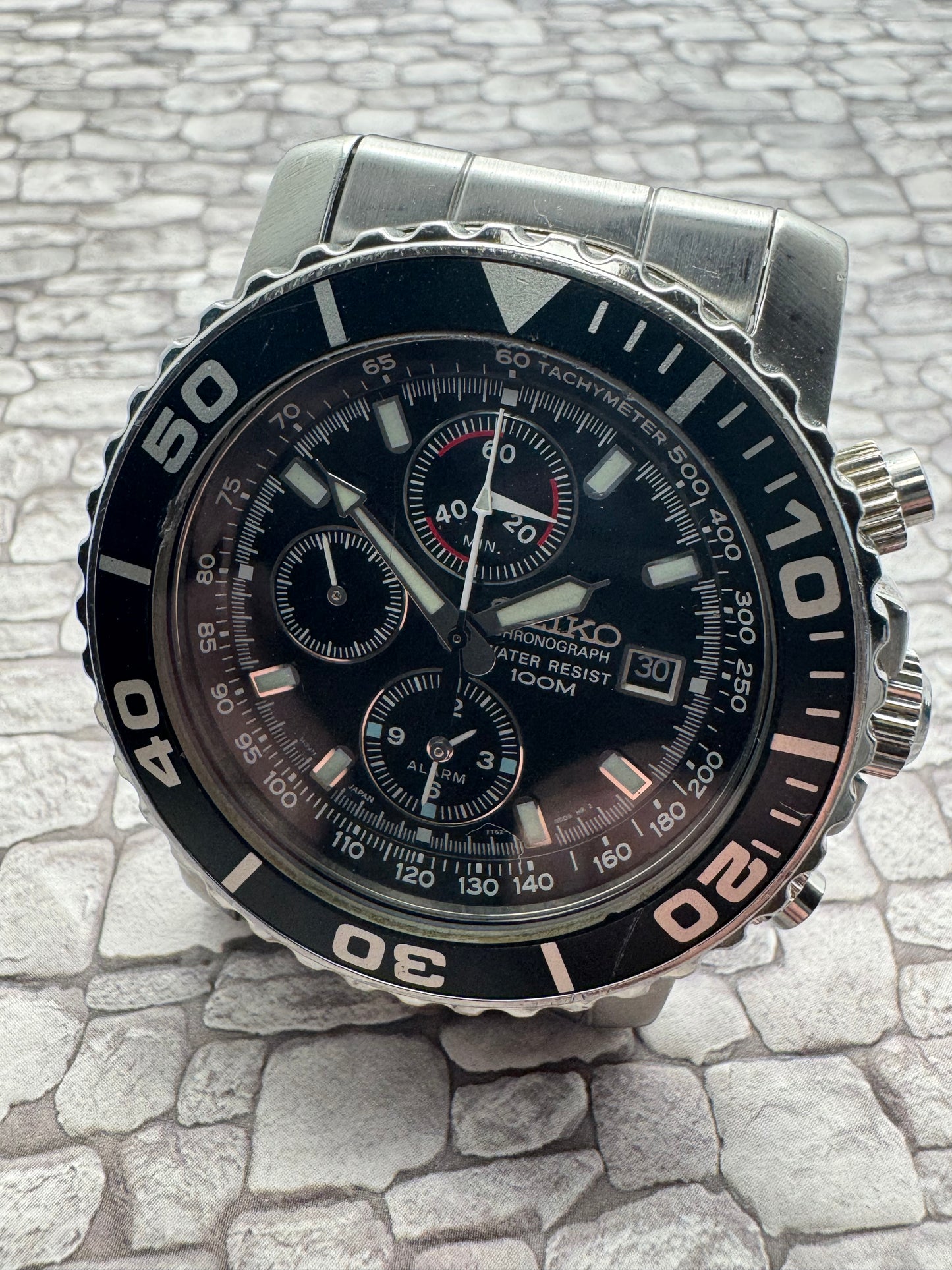 Seiko Chronograph 7T62-0CV0 (Japan, August 2005)