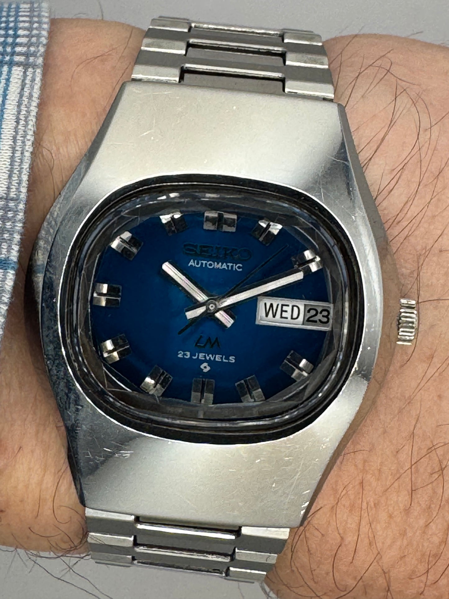 Seiko LM / Lord Matic Ref. 5606-5170, blaues Zifferblatt, originales LM-Stahlband, Mai 1974