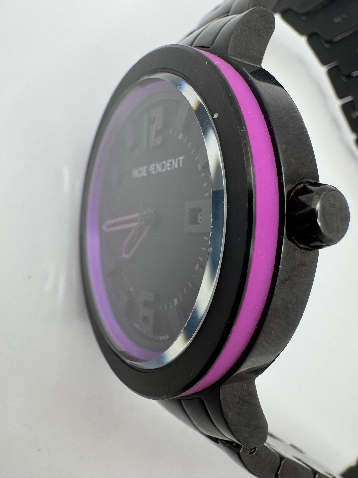 Citizen Independent – Large Case Design (Ref. 4357-S091845)