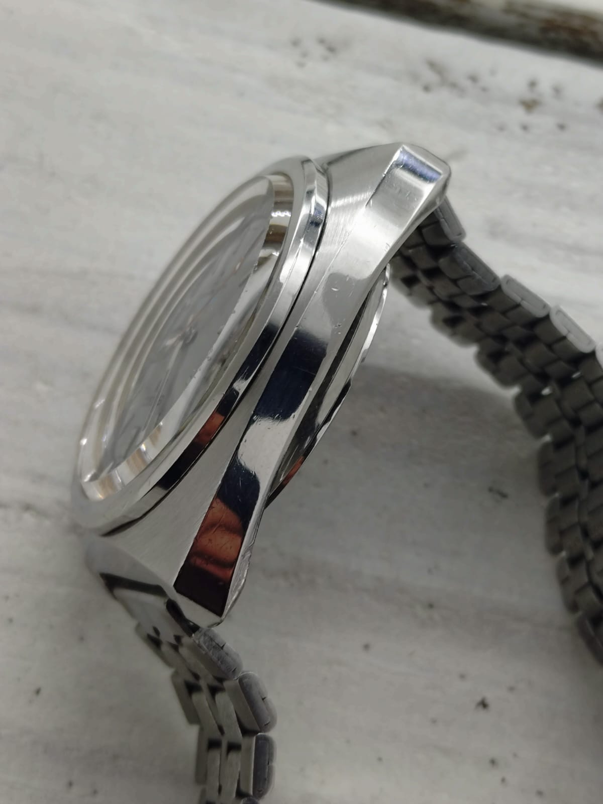 Seiko 5 Sports 6119-6020 – Calibre 6119, 21 rubis, Suwa Seikosha – lunette interne via la couronne, « Water 70 Proof » – novembre 1968 – fraîchement révisée