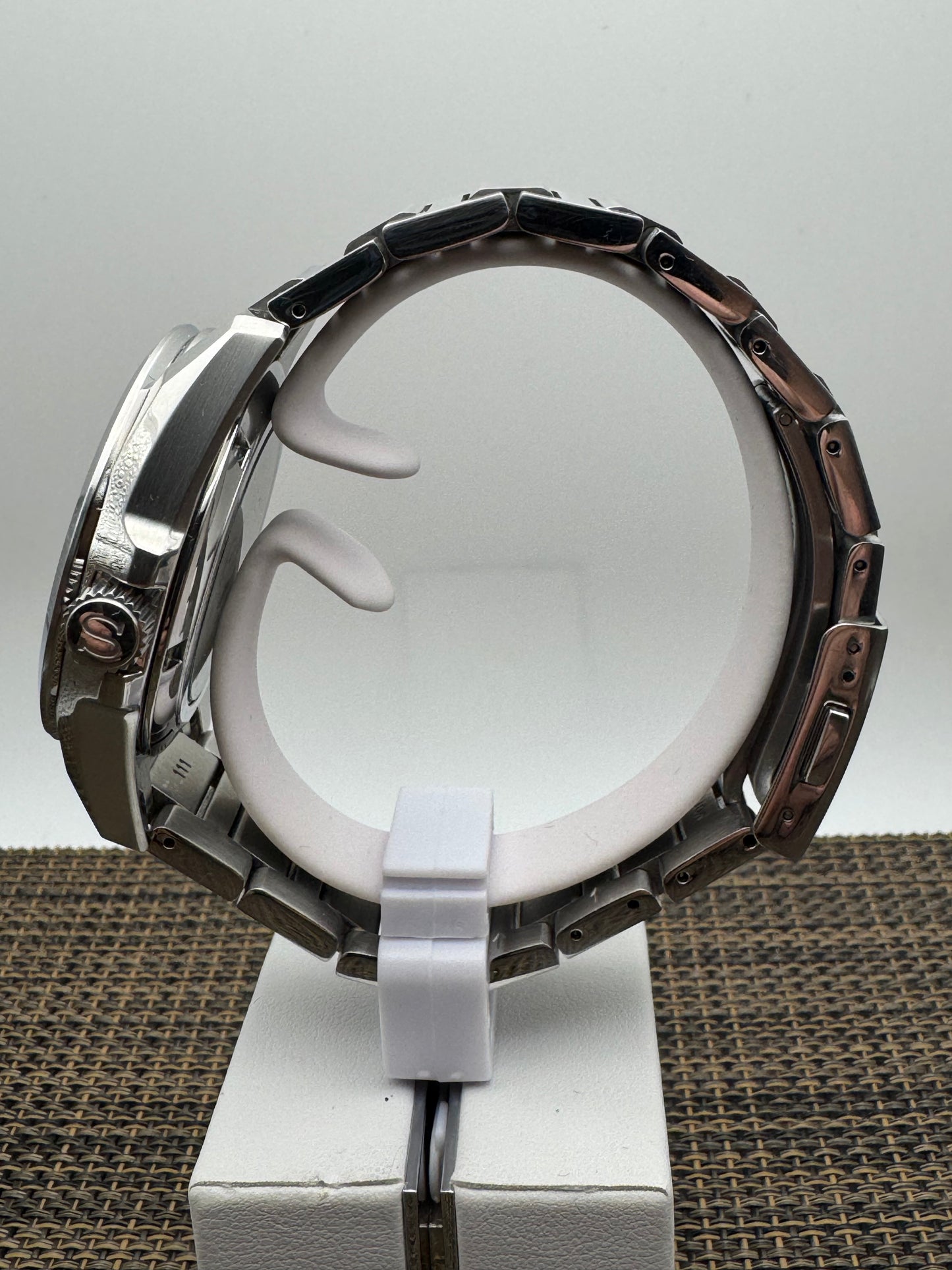 Seiko Automatic 6R15C – Japan Made, Ref. 6R15-02MO (April 2015)