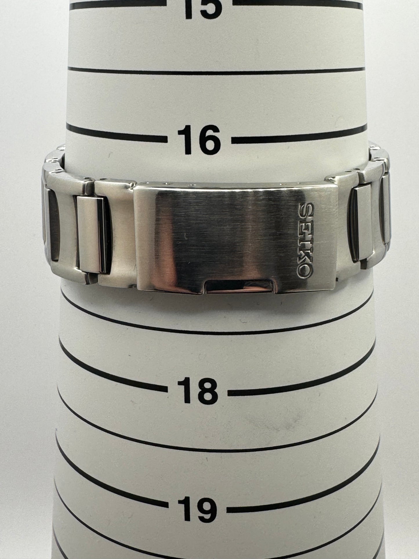 Seiko Perpetual Calendar – Ref. 8F32-0130 (Tropical Dial) - (November 1999)