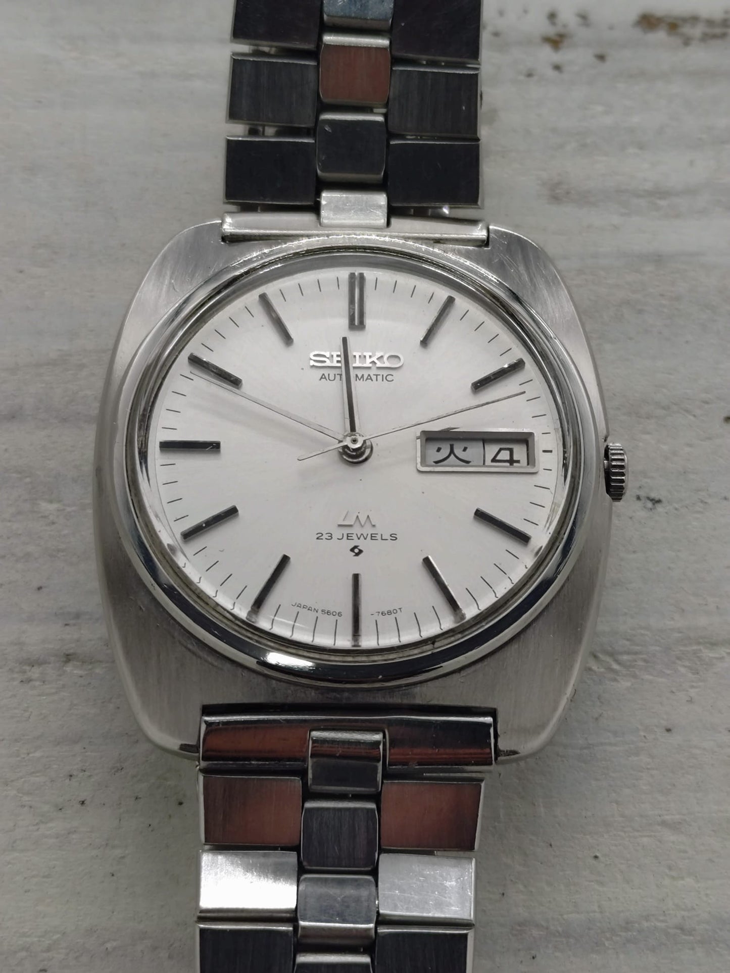 Seiko Lord Matic 5606-7130 – Dez. 1969 – Day-Date, Original-Stahlband, revidiert