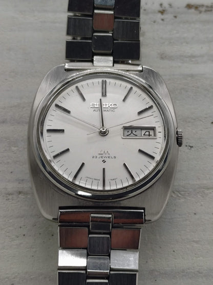Seiko Lord Matic 5606-7130 – Dez. 1969 – Day-Date, Original-Stahlband, revidiert