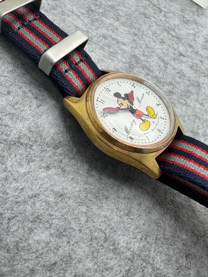 Seiko Tomony Disney Time Mickey Mouse 5000-7000 – Handaufzug – 1970er – Zeiger als Mickeys Arme