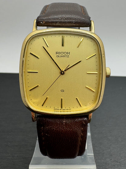 Ricoh Quartz Vintage Dress Watch Ref. 26283-4 – vergoldete rechteckige Japan-Dresswatch mit Originalbox, späte 1980er