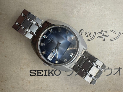 Seiko Lord Matic 5606-7230 – Calibre 5606, 25 rubis, Suwa Seikosha – cadran bleu, verre à neuf facettes, bracelet en acier d'origine – août 1972 – révisée récemment