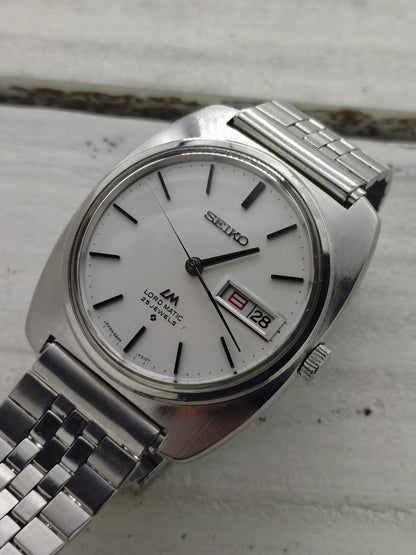 Seiko Lord Matic 5606-7130 – Caliber 5606, 25 jewels, Suwa Seikosha – Linen dial, monocoque case – July 1970 – freshly serviced