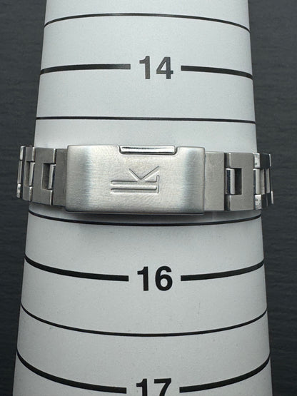 Seiko Lucia Quarz-Damenuhr (Ref. 4N21-1180), Dezember 1999, silbernes Zifferblatt, Original-Stahlarmband mit Ersatzgliedern