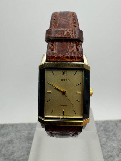 Citizen Exceed – April 1987 - Bicolor Tank case with onyx bezel – Caliber 3330, anti-magnetic