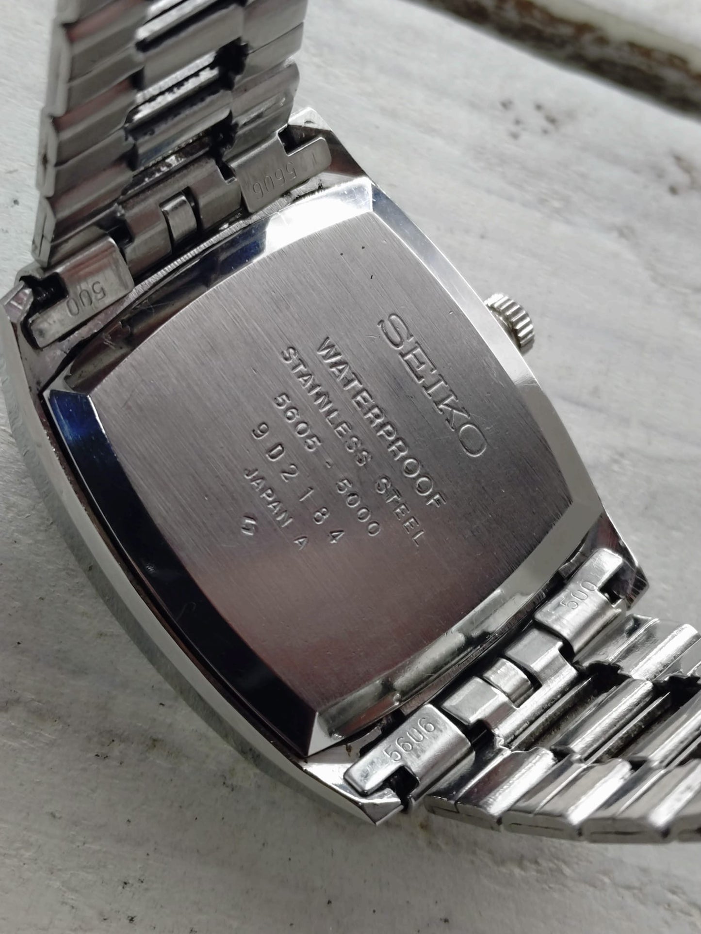 Seiko Lord Matic 5605-5000 – Graues Leinen-Zifferblatt & Original-Stahlband – 25 Jewels, Dezember 1969