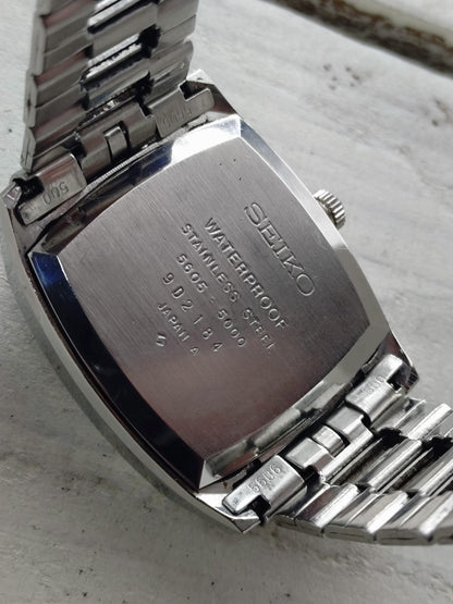Seiko Lord Matic 5605-5000 – Graues Leinen-Zifferblatt & Original-Stahlband – 25 Jewels, Dezember 1969