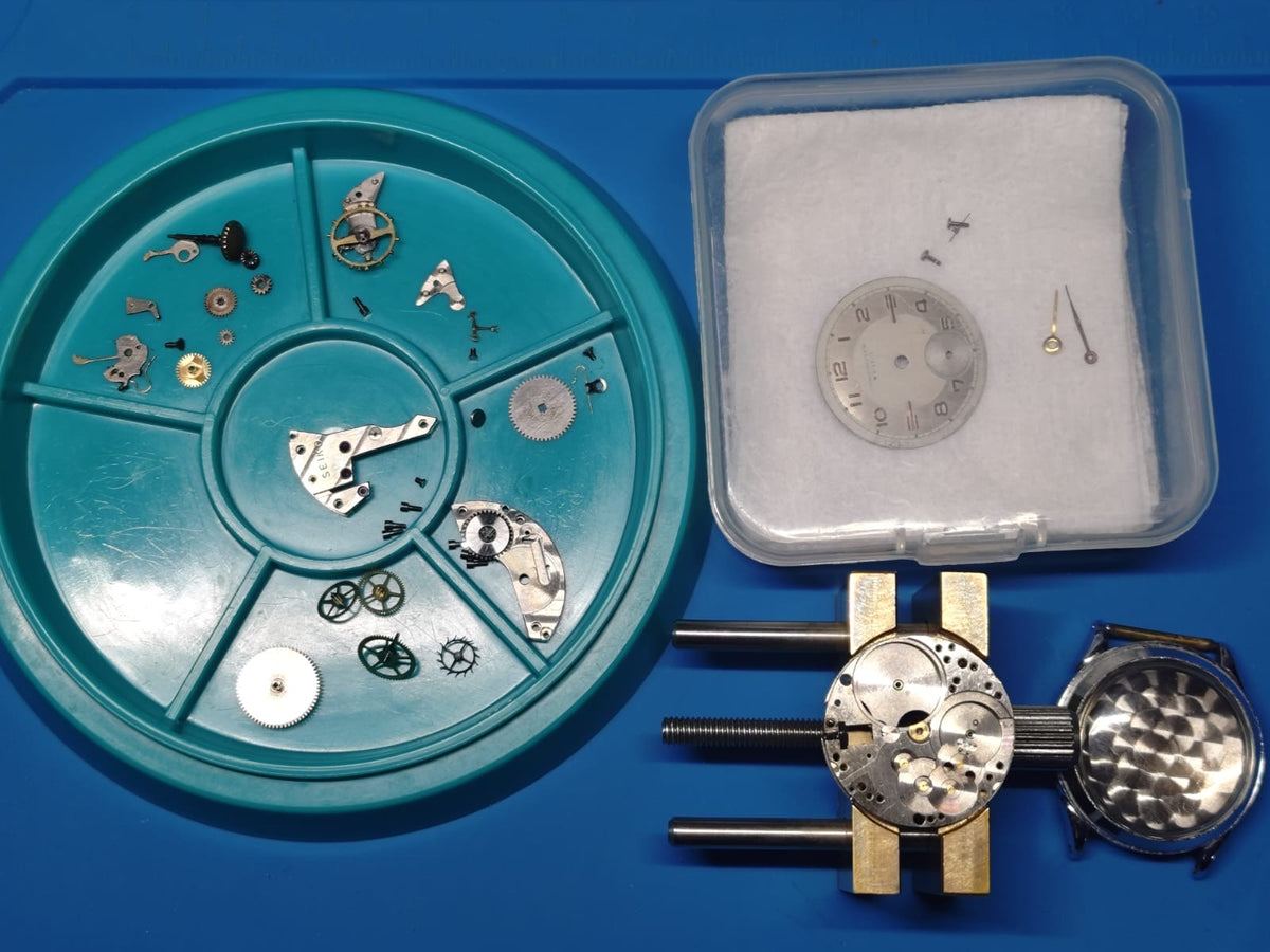 Seiko Chronometer – Case No. 1049 – Caliber 10A, manual wind with small seconds – July 1948 – freshly serviced