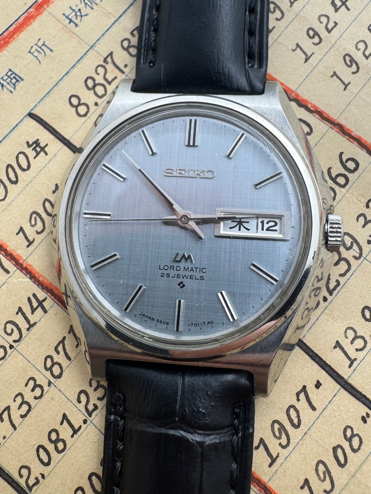 Seiko Lord Matic 5606-7010 – June 1969 – Linen Dial, Day/Date – "WATER PROOF" Caseback – Serviced
